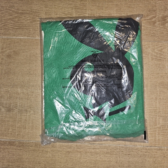 Homme Femme Playboy Bunny Tee - Picture 2 of 2
